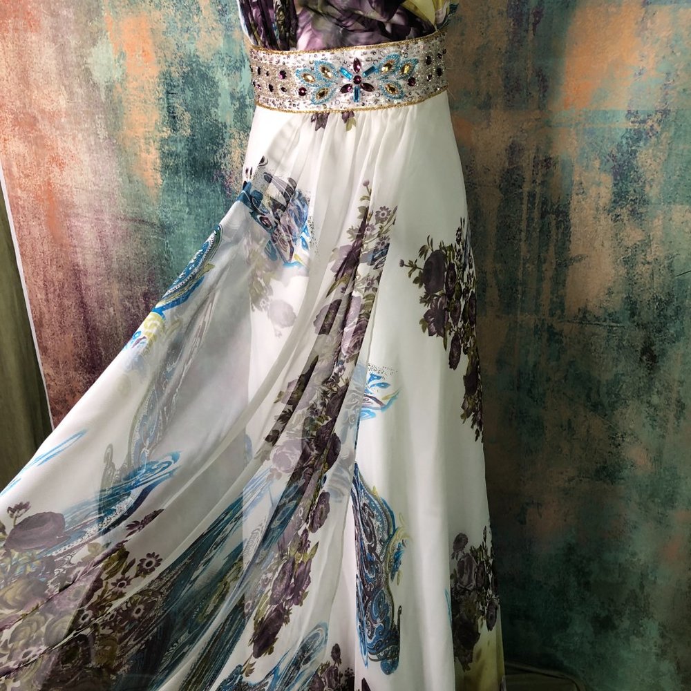 📌May Queen Gorgeous Richly Embroidered Ball - Prom- Formal - Homecoming Gown - Picture 11 of 16